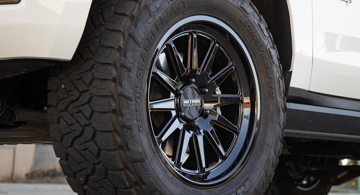 (set of 4) Method MR323 Gloss Black | 17x8.5" +0mm | 5x5in Wheel