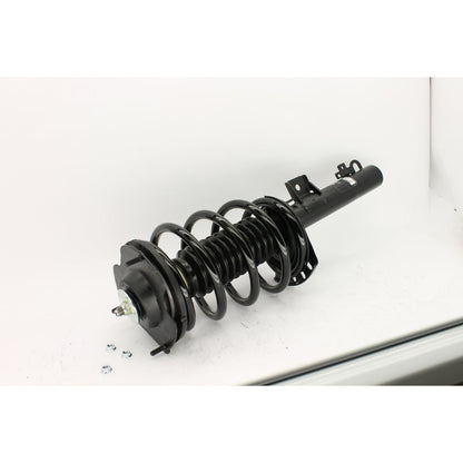 KYB Shocks & Struts Strut Plus Front FORD Taurus 1996-99 MERCURY Sable 1996-99 | SR4033