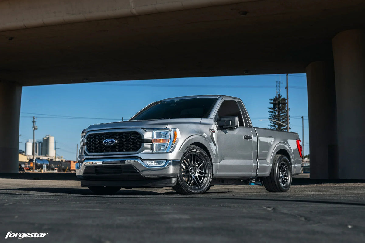Forgestar F14 Drag Satin Black | 17x9.5" +25mm | 6x135mm Wheel