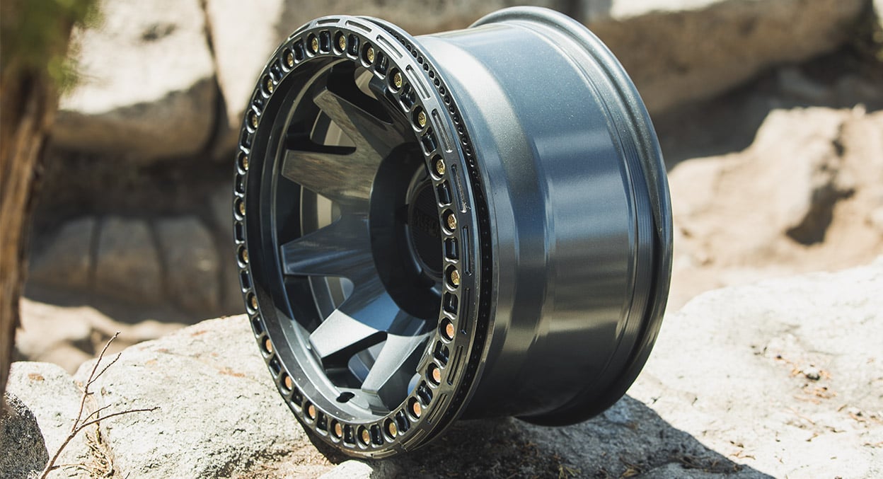 (set of 4) Method MR108 Beadlock Gloss Titanium | 17x9" -44mm | 8x6.5in Wheel
