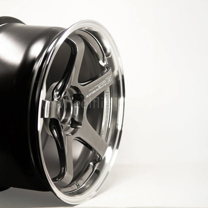 Advan GT Beyond 18x9.5 +45 5x114.3 Machining & Racing Hyper Black (SET)