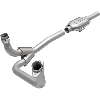 MagnaFlow Conv DF 78-97 Ford Trucks 5.8L V8 | (93312)