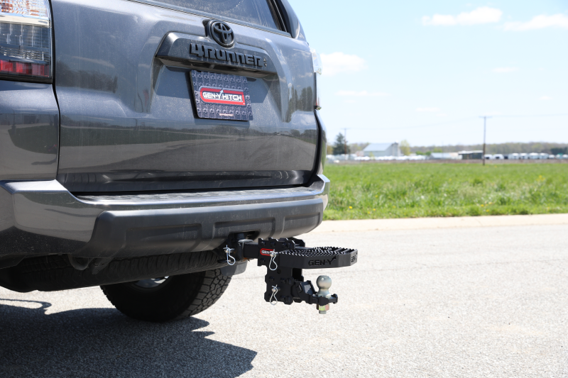 Gen-Y Hitch GH-030 Heavy Duty Serrated Hitch Step for 2" Receiver 500lb Capacity
