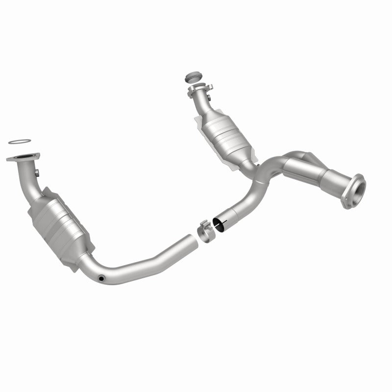 MagnaFlow OEM Catalytic Converter | Escalade 07-10, Silverado 07-13 (49631)