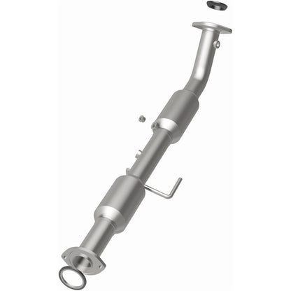 MagnaFlow 2013-2015 Toyota Tacoma California Grade CARB Compliant Direct-Fit Catalytic Converter