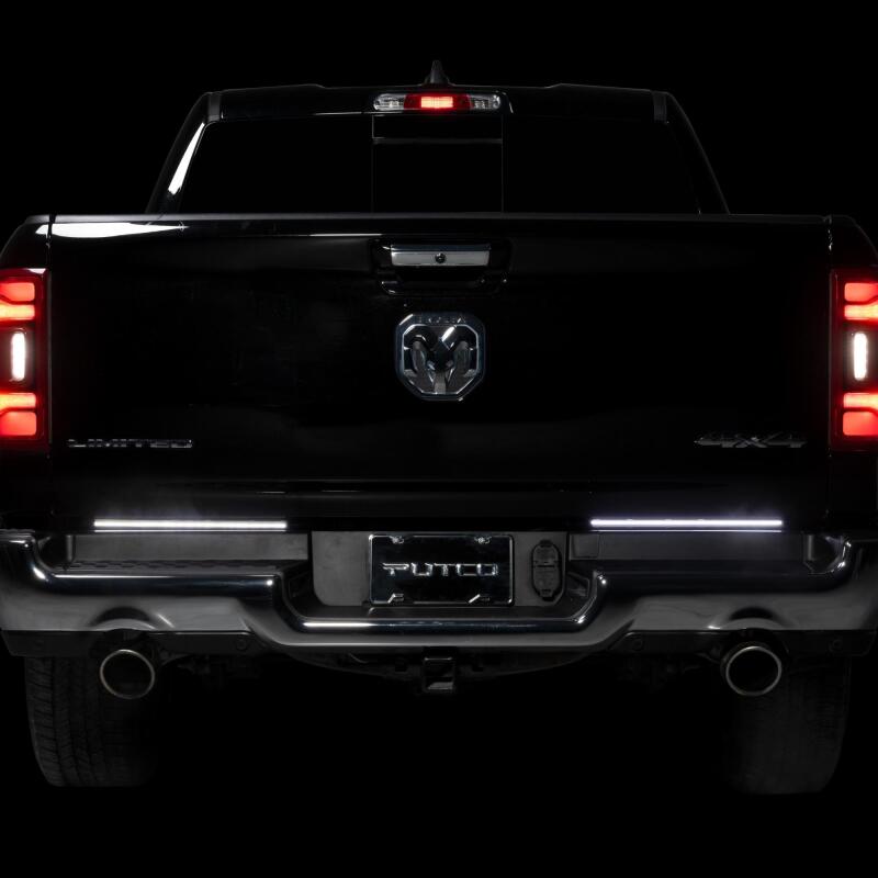 Putco 18in Split Red Light Blade Kit | Jeep Wrangler JK/ RAM 1500/2500 (09-22)