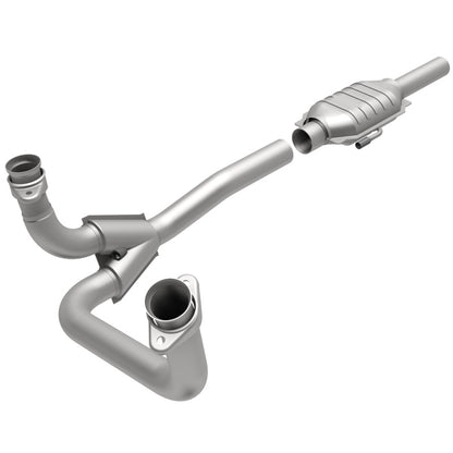 MagnaFlow Conv DF 78-97 Ford Trucks 5.8L V8 | (93312)