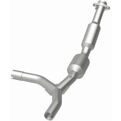 MagnaFlow California Grade CARB Compliant Direct-Fit Catalytic Converter 5582310