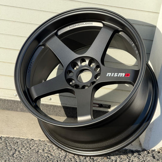 Nismo LMGT4 19x9.5 +22, 19x10.5 +22 5x114.3 Matte Gunblack (SET)