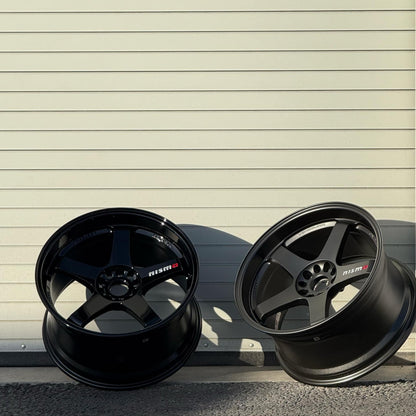 Nismo LMGT4 19x9.5 +22, 19x10.5 +22 5x114.3 Black (SET)