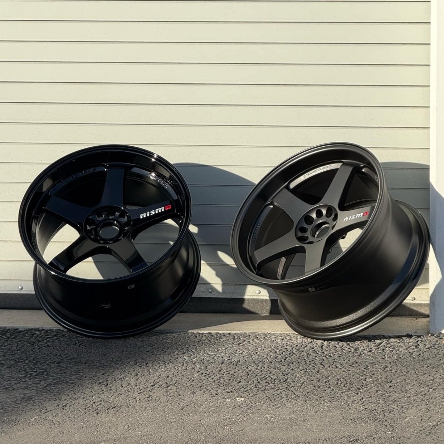 Nismo LMGT4 19x9.5 +22, 19x10.5 +22 5x114.3 Black (SET)