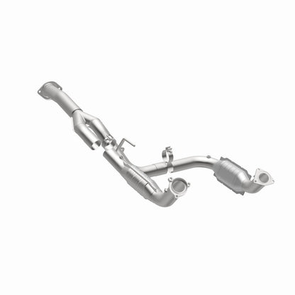 MagnaFlow OEM D&F Catalytic Converter | Silverado 2500HD/3500HD / Sierra 2500HD/3500HD (21-252)