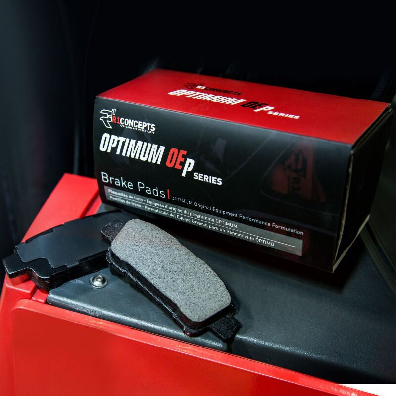 R1 Concepts Optimum OE Pads & Hardware Kit | Honda CR-V/Accord/Element/Civic/ILX (2551-0914-01)