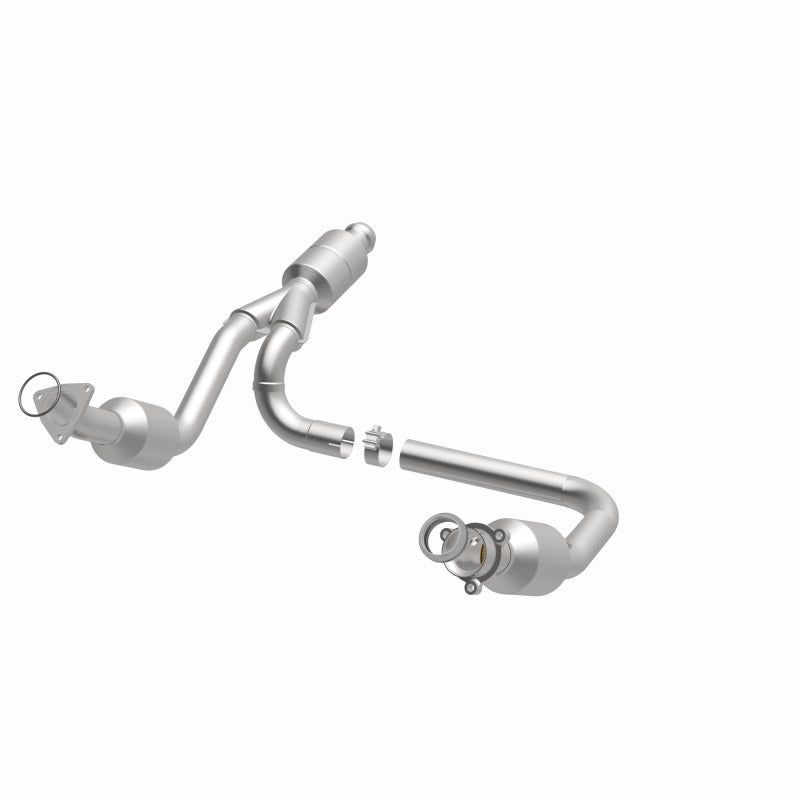MagnaFlow OEM-Grade Catalytic Converter | GMC Sierra 14-16, Chevy Silverado 16-18 (52642)