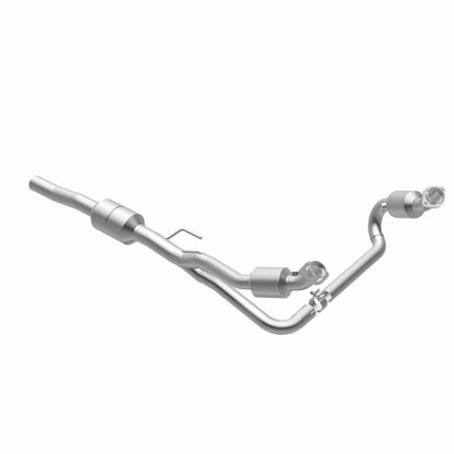 MagnaFlow Direct Fit Catalytic Converter 02-03 Dodge Durango 5.9L