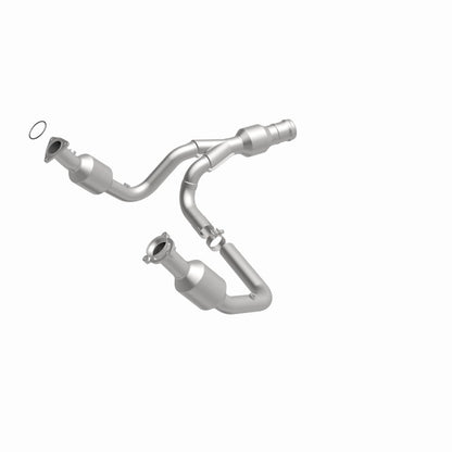 Magnaflow OEM Grade Direct-Fit Catalytic Converter | GMC Yukon XL 6.2L (52617)
