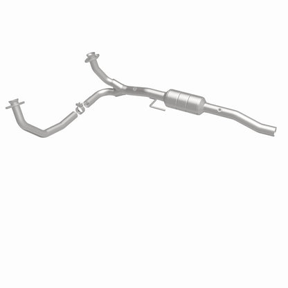 MagnaFlow Direct Fit Catalytic Converter 00 Dodge Durango 5.2/5.9L