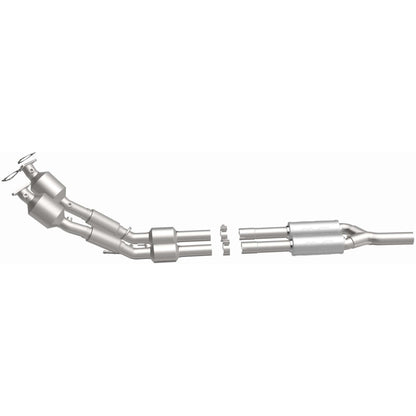 MagnaFlow 2012-2014 Volkswagen Passat California Grade CARB Compliant Direct-Fit Catalytic Converter