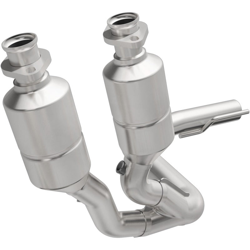 MagnaFlow Direct Fit Catalytic Converter 99-04 Jeep Grand Cherokee 4.0L Front