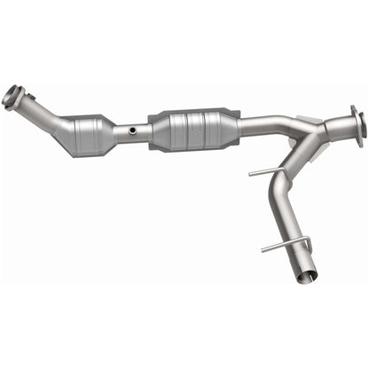 MagnaFlow 2003-2004 Ford Expedition California Grade CARB Compliant Direct-Fit Catalytic Converter