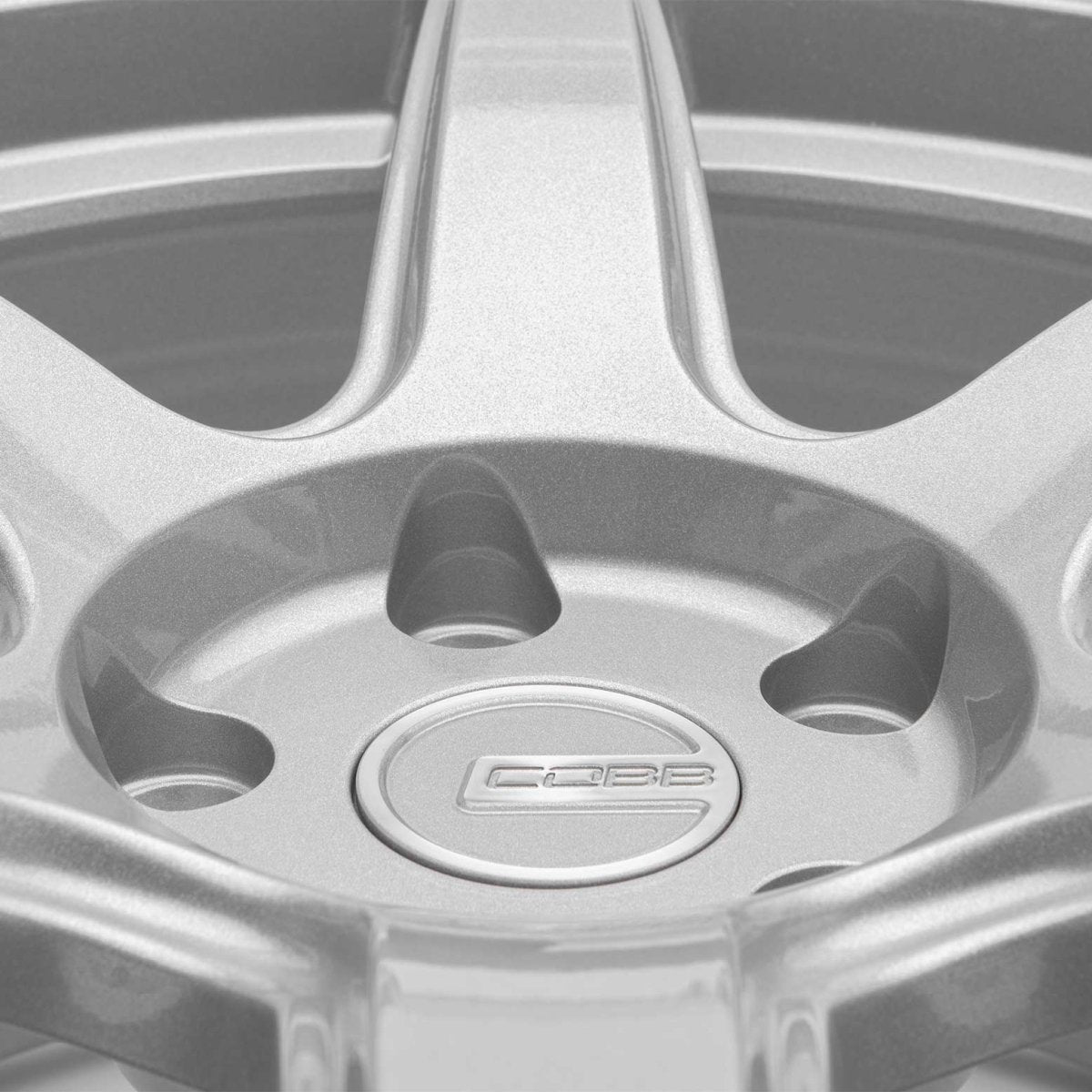 COBB ST-01 Perf Series 18x9.5 5x114.3 ET40 Wheel Silver | Subaru WRX/STI (82W605-SL)