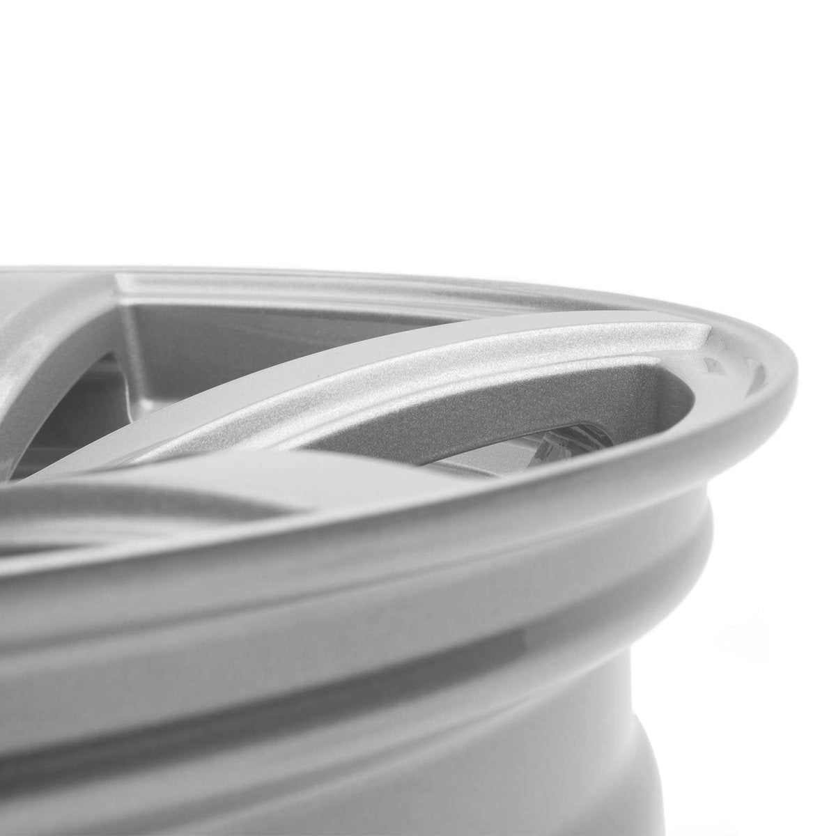 COBB ST-01 Perf Series 18x9.5 5x114.3 ET40 Wheel Silver | Subaru WRX/STI (82W605-SL)