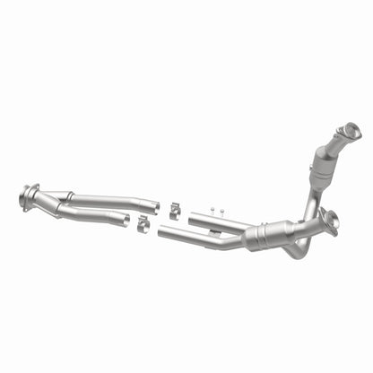 Magnaflow OEM Grade Direct-Fit Catalytic Converter | Ford Transit 150/250/350 (52436)