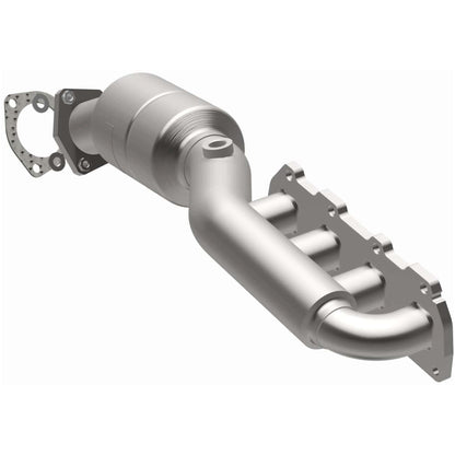 MagnaFlow 2002-2004 Volkswagen Passat California Grade CARB Compliant Manifold Catalytic Converter