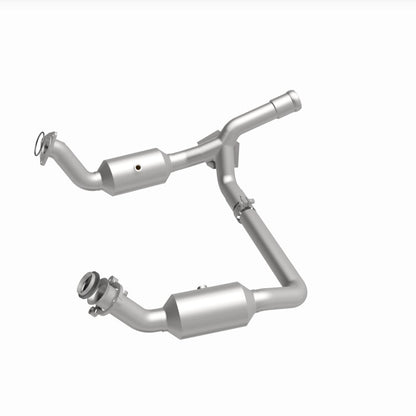 Magnaflow 280656 DirectFit Converter For GMC Sierra 1500 4.3L/5.3L (19-20)