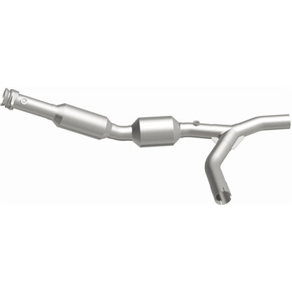 MagnaFlow California Grade CARB Compliant Direct-Fit Catalytic Converter 5582310