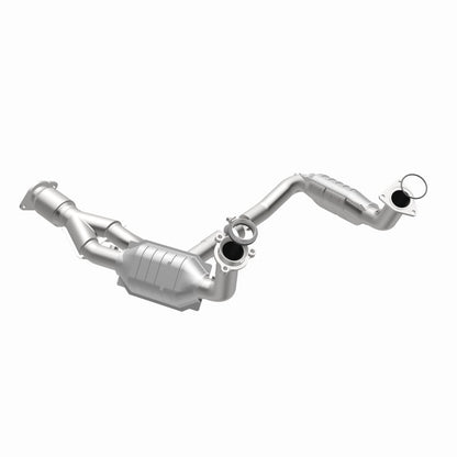 MagnaFlow Conv DF 06-09 Chevy Trailblazer SS 6.0L | (93496)