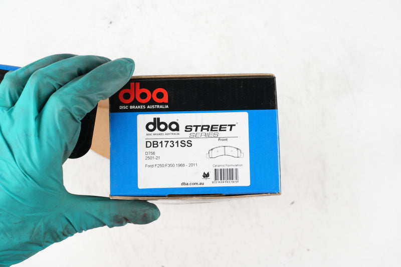 DBA Street Series Front Brake Pads | Ford Excursion 4WD (00-05) (DB1731SS)