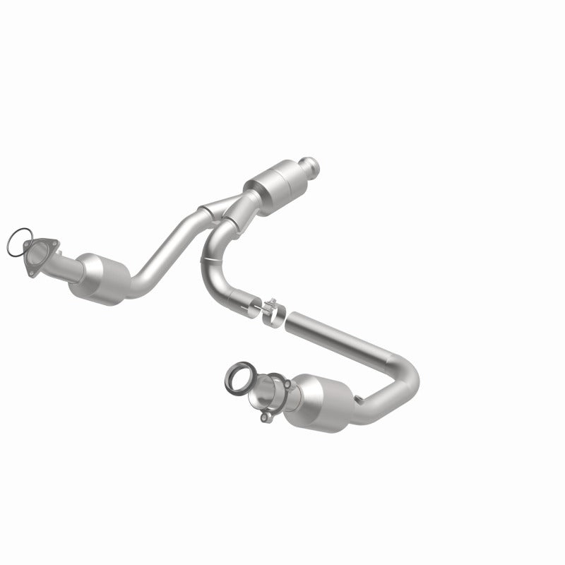 MagnaFlow OEM-Grade Catalytic Converter | GMC Sierra 14-16, Chevy Silverado 16-18 (52642)