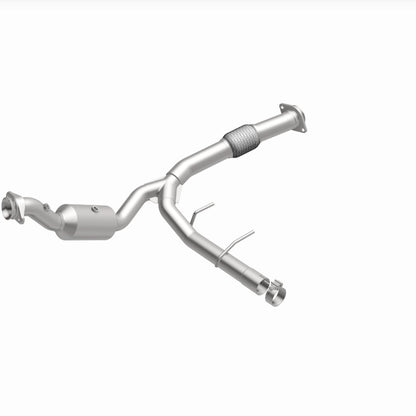 Magnaflow 280219 DirectFit Catalytic Converter For Ford Expedition 18-21