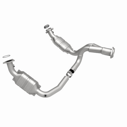 MagnaFlow OEM Catalytic Converter | Escalade 07-10, Silverado 07-13 (49631)