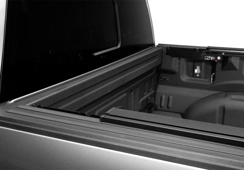 Retrax R-T-80379 RetraxPRO with EZ-Off FRC-4000 Retractable Tonneau Cover