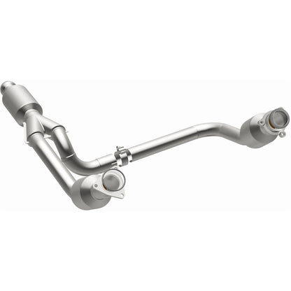 MagnaFlow California Grade CARB Compliant Direct-Fit Catalytic Converter 5582642