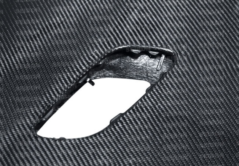 Seibon OEM Style Carbon Fiber Hood | BMW M3 (07-13) / 1 Series (11-13) (HD0812BMWE90M3-OE)