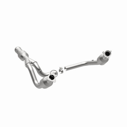 Magnaflow OEM Grade Direct-Fit Catalytic Converter | GMC Yukon XL 6.2L (52617)