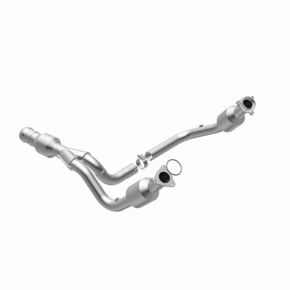 Magnaflow OEM Grade Direct-Fit Catalytic Converter | GMC Yukon XL 6.2L (52617)