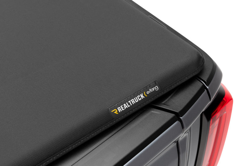 Extang 94658 Trifecta Signature 2.0 Tonneau Cover For 20-26 Silverado/Sierra HD