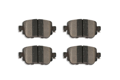 DBA Rear Street Series Brake Pads | Volkswagen Golf S/SE/SEL (15-21) (DB15009SS)
