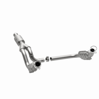 MagnaFlow Conv DF OEM Grade Catalytic Converter | Chevy Silverado 09-13 (51578)