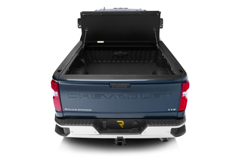 Undercover Flex Bed Cover | Chevy Silverado 2500/3500 HD 6.9ft (FX11024)