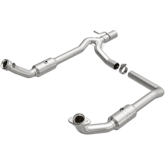 Magnaflow DirectFit Converter 09-12 Ford E-150 5.4L Underbody
