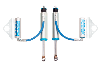 King Shocks 2.5 Performance w/ Remote Reservoir + Rear Reservoir Non-Adjustable Shocks Set w/0-2.5" lift - 2000-2010 GMC Sierra 2500 HD 4WD