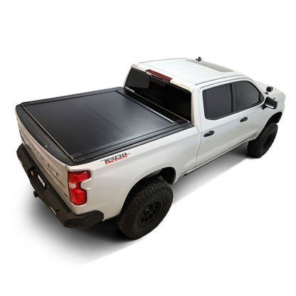 Westin 19-64745 Manual Retractable Tonneau Cover 19-26 Silverado/Sierra 5'8" Bed