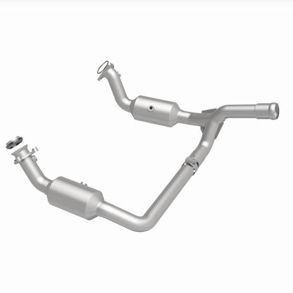 Magnaflow 280656 DirectFit Converter For GMC Sierra 1500 4.3L/5.3L (19-20)