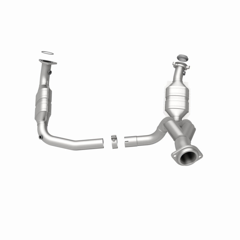 MagnaFlow OEM Catalytic Converter | Escalade 07-10, Silverado 07-13 (49631)