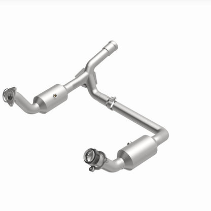 Magnaflow 280656 DirectFit Converter For GMC Sierra 1500 4.3L/5.3L (19-20)
